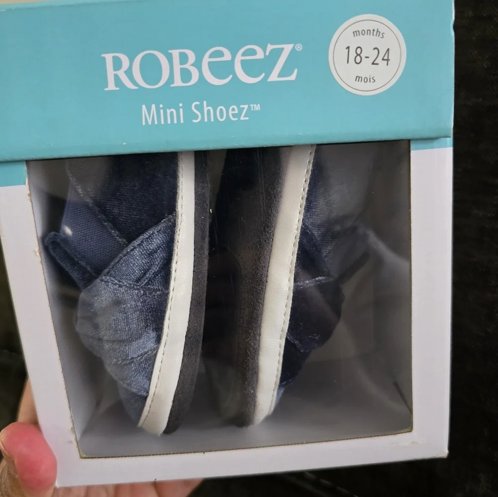 Blue Velvet Kids Shoes - Picture 6 of 8